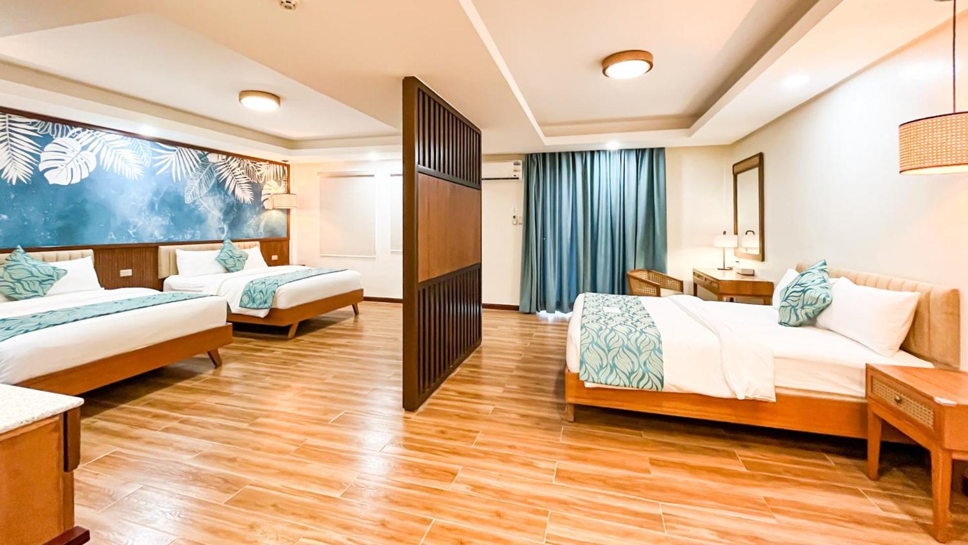 La Jolla Hotel And Beach Resort Bagac Luaran gambar