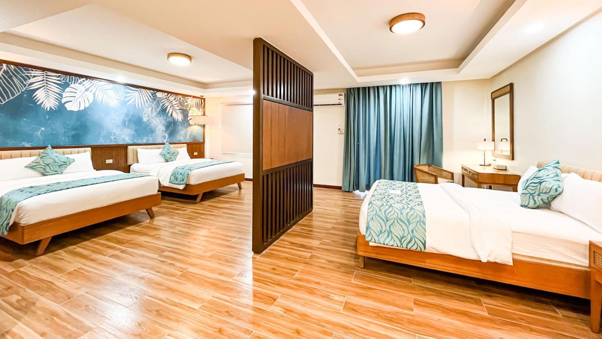 La Jolla Hotel And Beach Resort Bagac Luaran gambar
